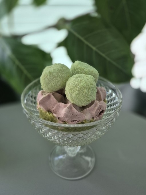 Melon Ice Mochi Balls