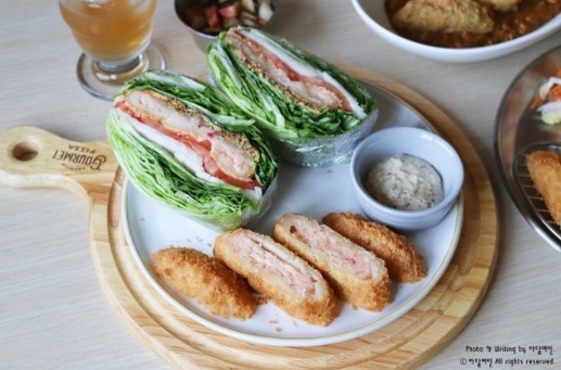 カニカマクリーム。 「チキンサンドイッチ」